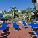 Hotel Ariston Montecarlo 3*