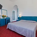 Hotel Ariston Montecarlo 3*
