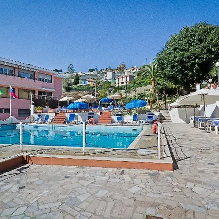 Ariston Montecarlo Hotel