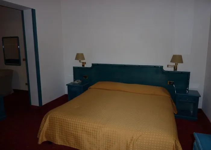 Ariston Montecarlo 3*