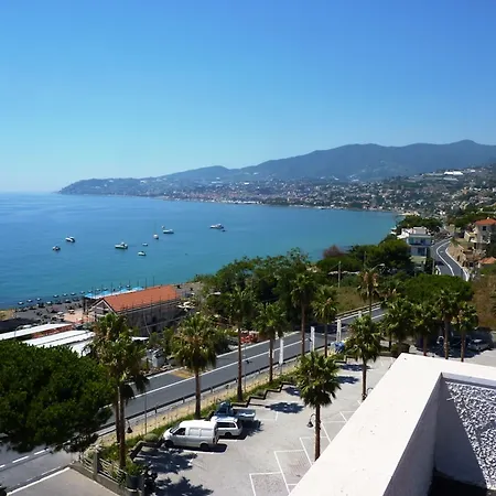 Hotel Ariston Montecarlo