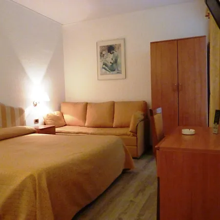 Ariston Montecarlo Ξενοδοχείο 3*