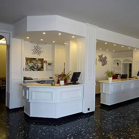 Ariston Montecarlo 3*