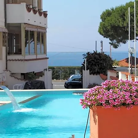 Ariston Montecarlo Hotel