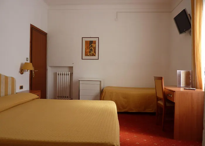 Ariston Montecarlo Hotel 3*